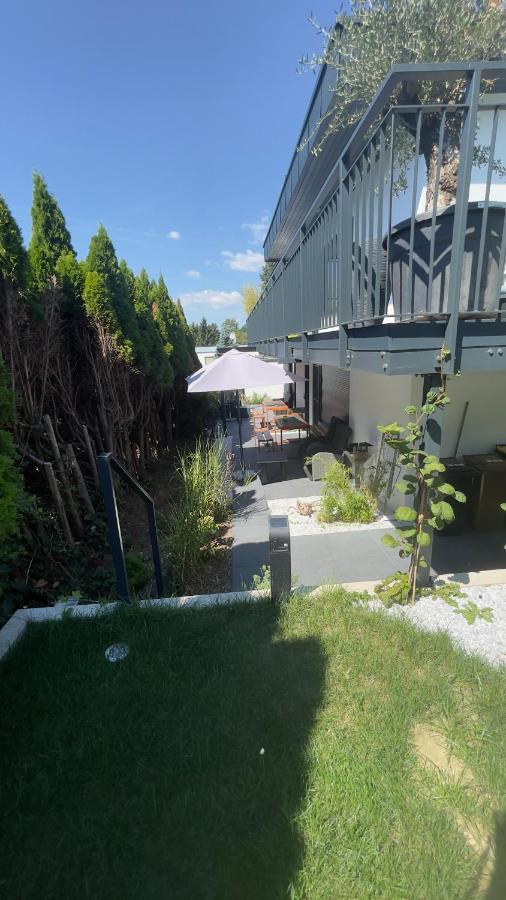 Rosmarin - Kuschelige Fewo - Romantik & Entspannung Im Whirlpool Auf Privater Terrasse, Ruhe & Hund Willkommen - By Ferienwohnenamsee - Юберлінген Екстер'єр фото